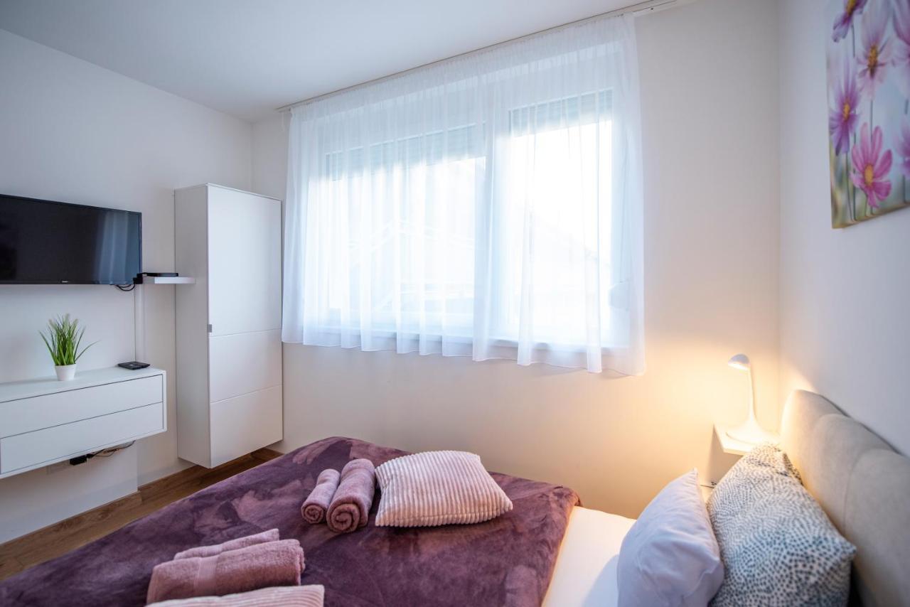 Apartament Cute Apartman- Free Parking Pécs