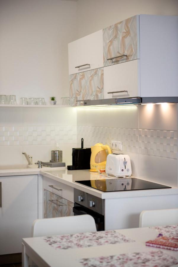 Cute Apartman- Free Parking Apartament